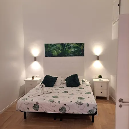 Chalet Agreable Avec Grande Terrasse Et Piscine