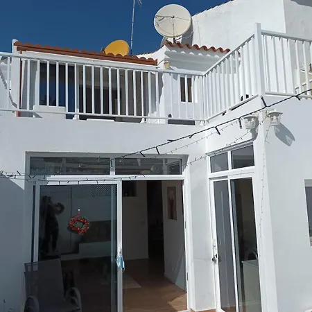 Agreable Avec Grande Terrasse Et Piscine Horská chata *